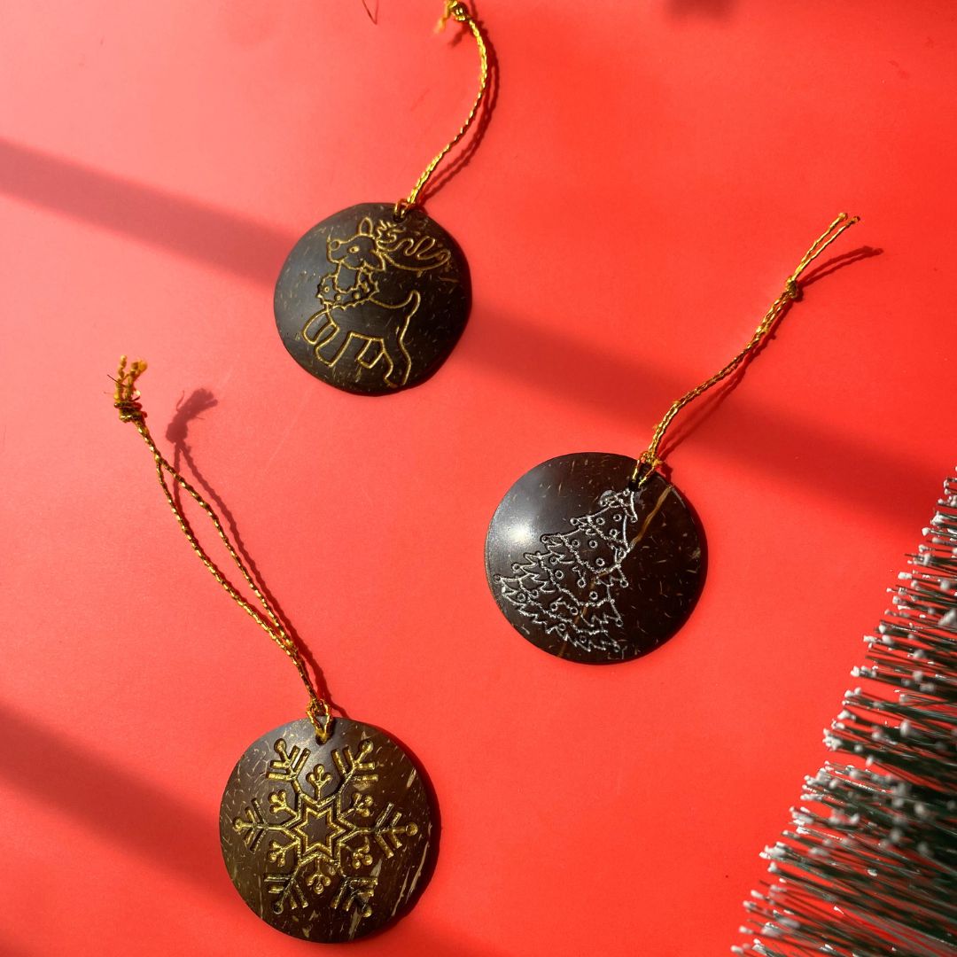 Thenga Coconut Shell Christmas Hangings Decorations - Set of 6 (2 Reindeer, 2 Tree, 2 Snowflake)