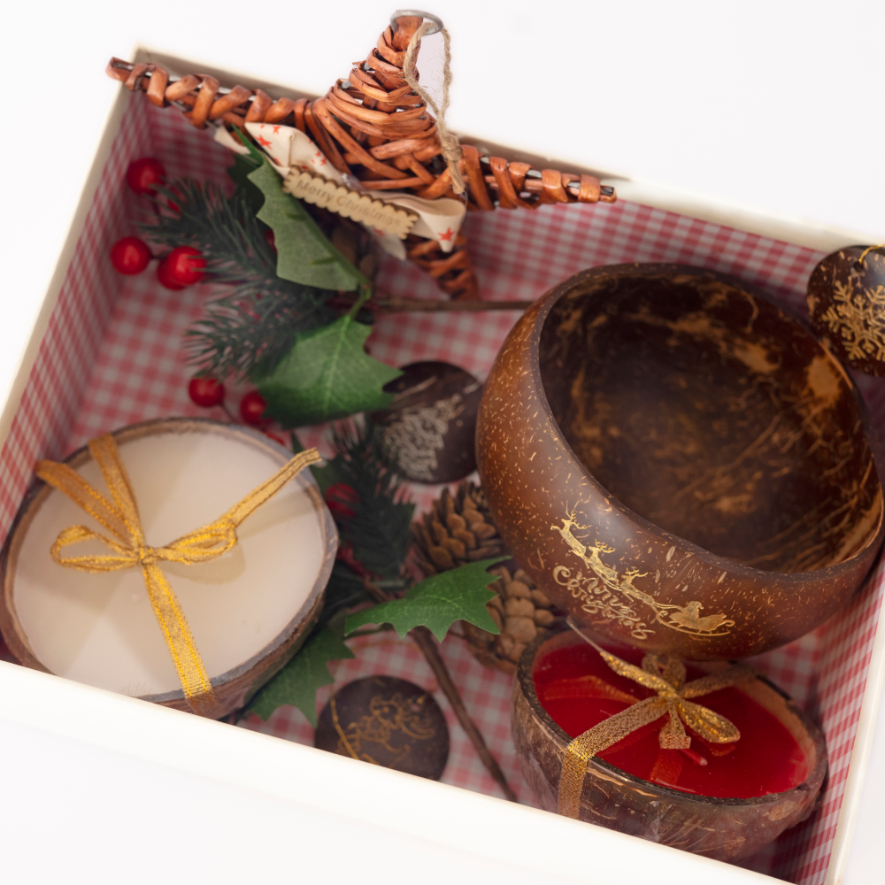 Thenga Coconut Shell Christmas Bowl - Decorative, Natural & Eco-Friendly - 500 ML